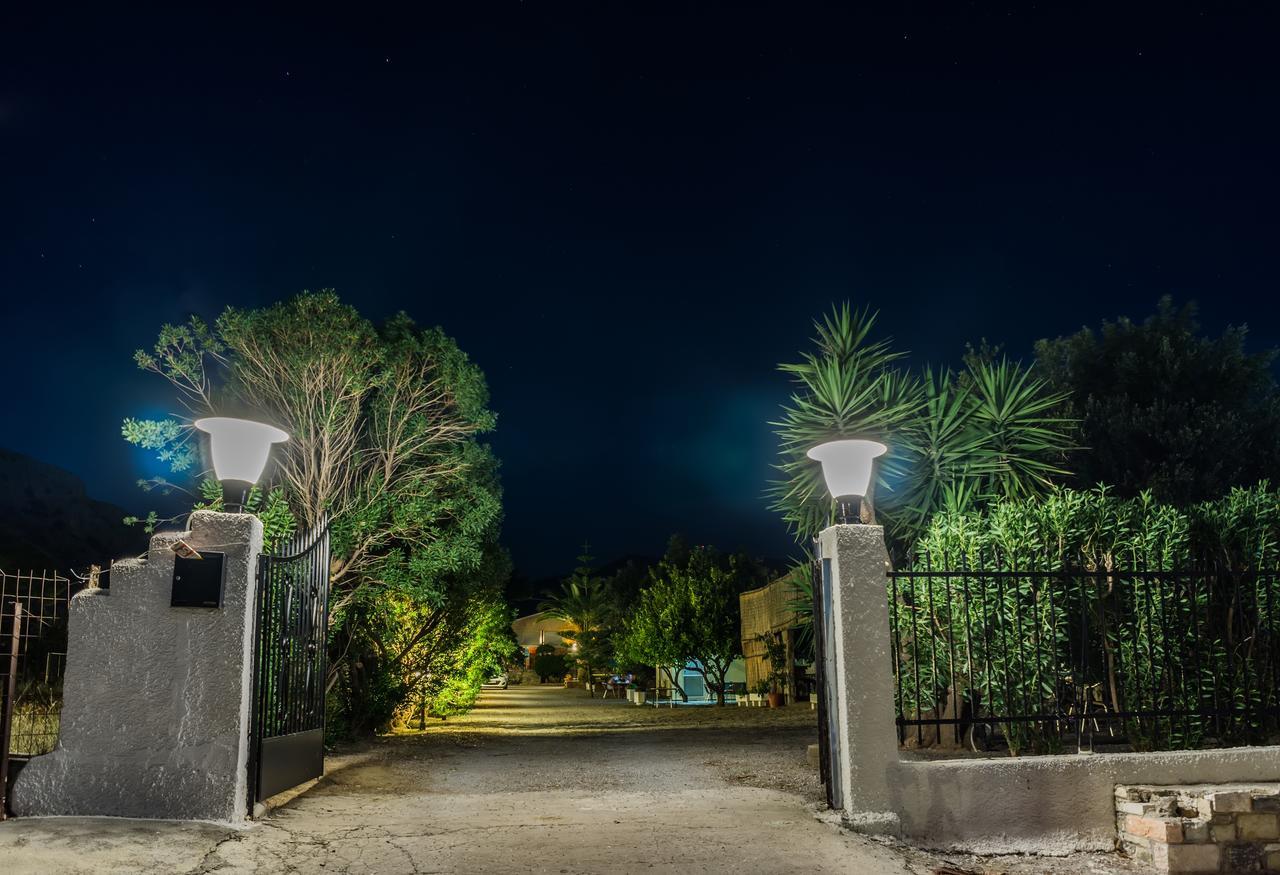 Oasis Studios Ag Pantes Agioi Pandes المظهر الخارجي الصورة
