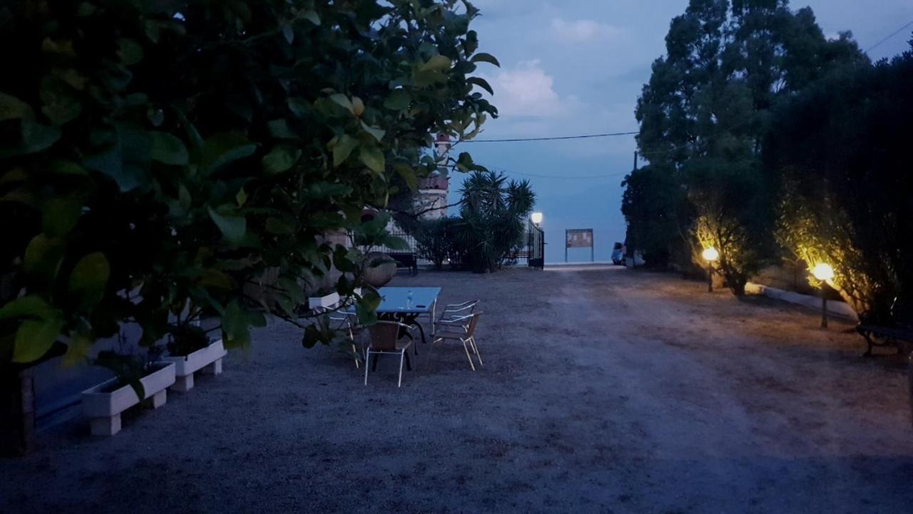 Oasis Studios Ag Pantes Agioi Pandes المظهر الخارجي الصورة